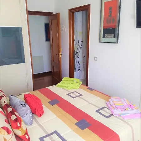 منزل للإقامة Con Wc Propio, Cocina Compartida Lbi217 سوبيلانا